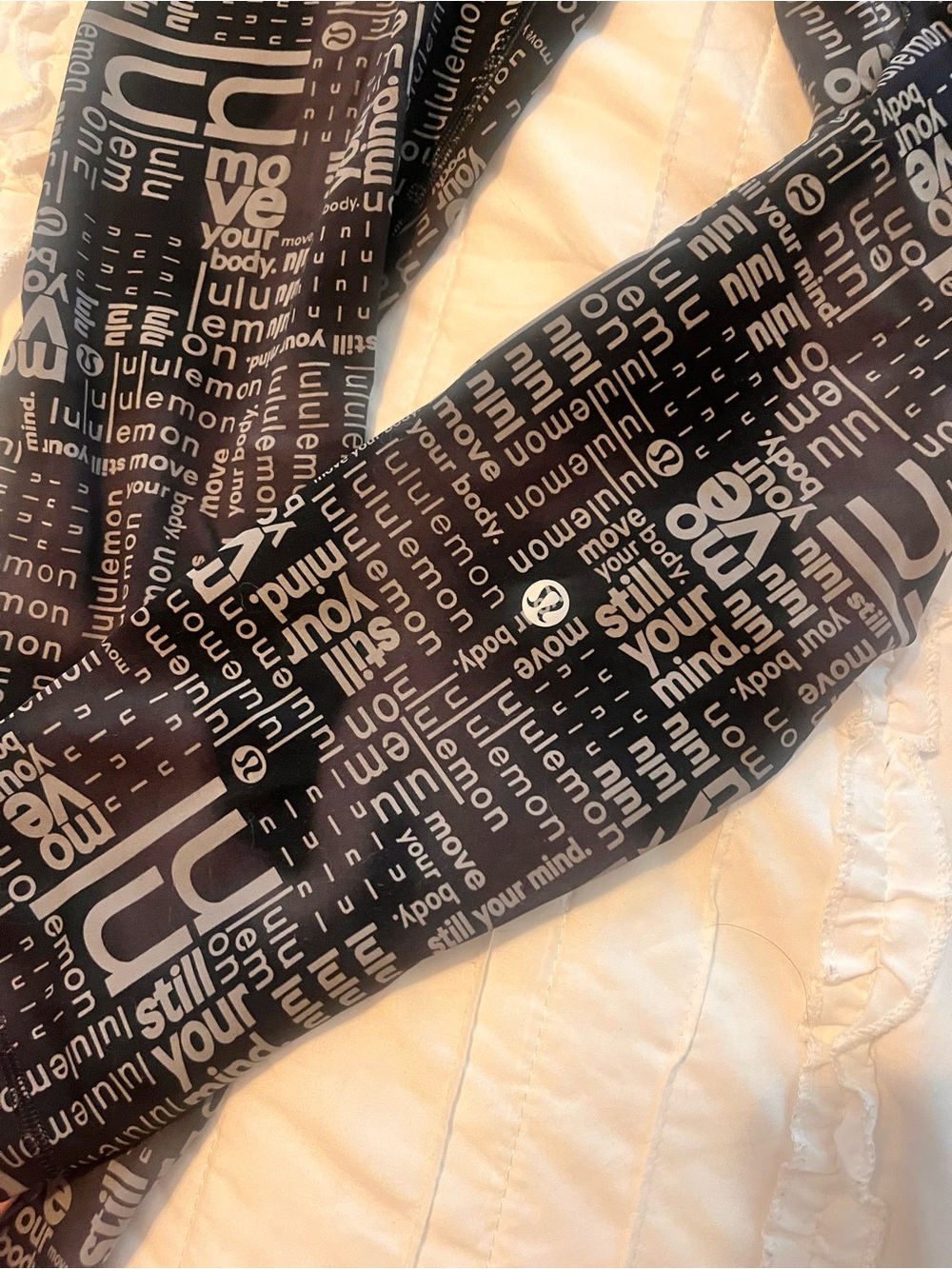 RARE Lululemon Black mantra Print Leggings